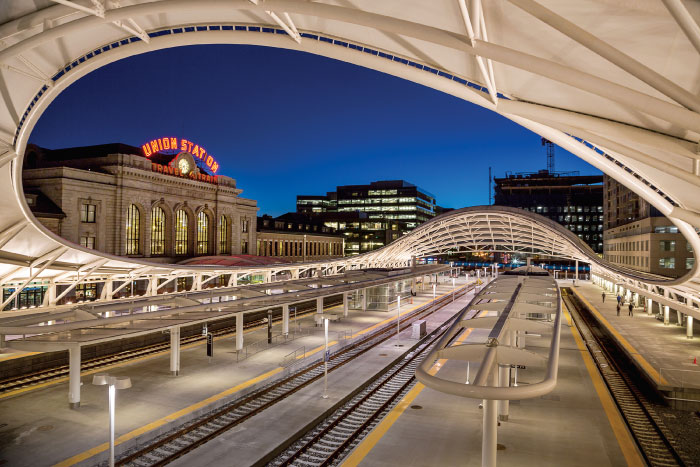 UnionStation-Outside-MarkOsler-MTO0414